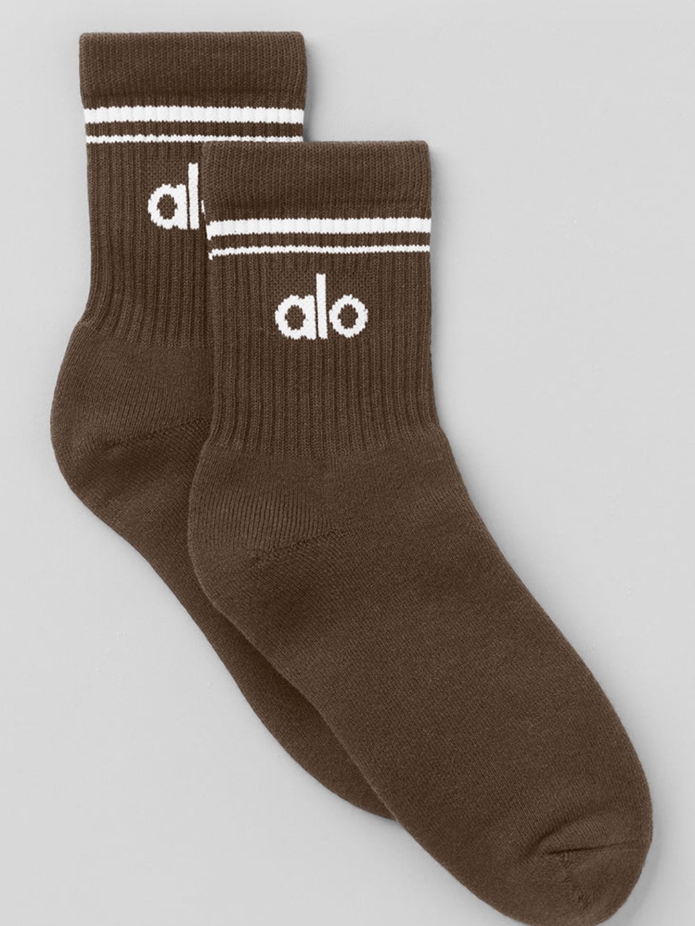 ALO Yoga Espresso Crew Socks with White Logo Stripe